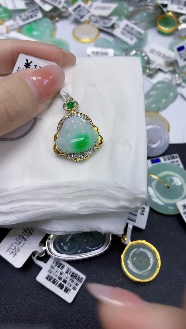 颈饰未镶嵌翡翠天然缅甸翡翠A货百元以上9元证书费自理