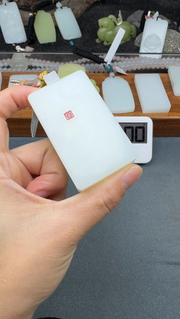 颈饰未镶嵌和田玉承****导2