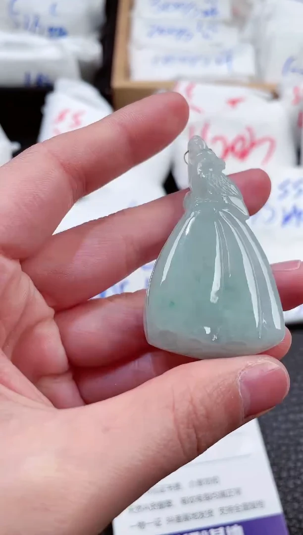 【闪购商品】翡翠颈饰未镶嵌00000028