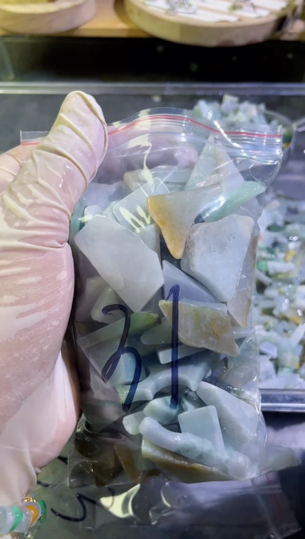 翡翠未镶嵌颈饰天然翡翠中号500克31    32