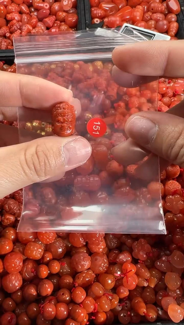 【闪购商品】南红玛瑙颈饰未镶嵌1