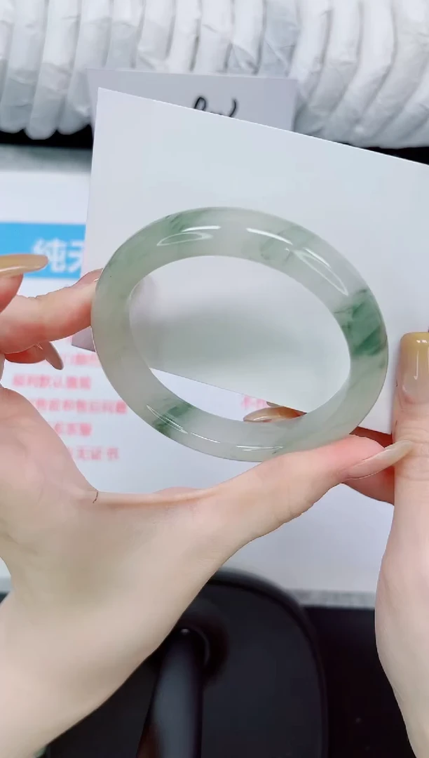 石英质玉手镯未镶嵌639