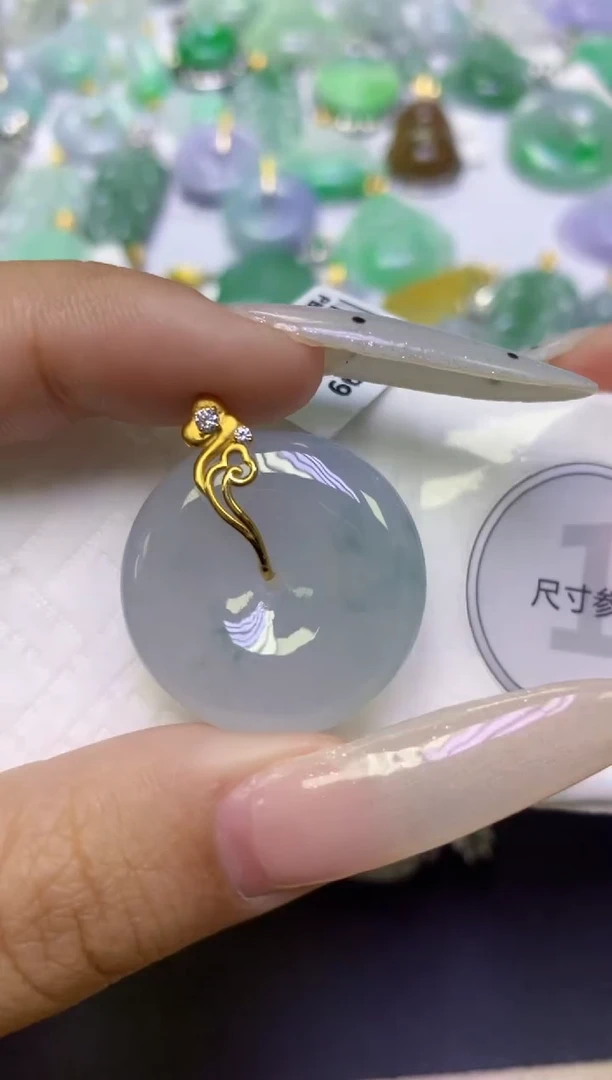 颈饰18K金镶嵌翡翠天然缅甸翡翠A货百元以上9元证书费自理