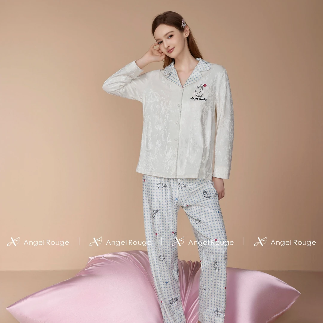 秋冬新女长袖时尚洋气金钻绒睡衣奢华金丝绒家居服套装86591