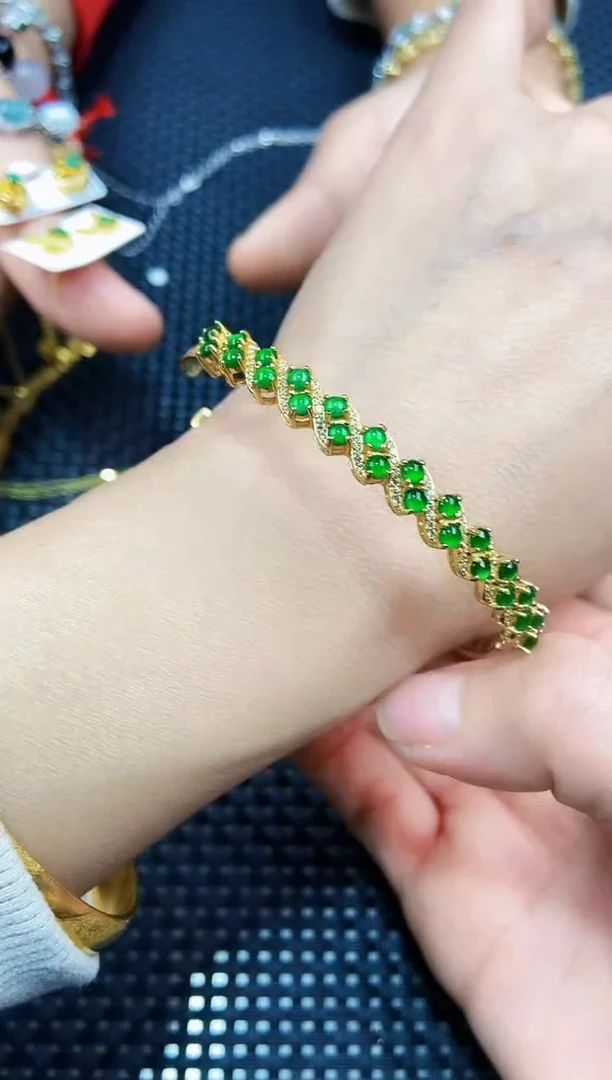 【闪购商品】翡翠手镯未镶嵌111111111