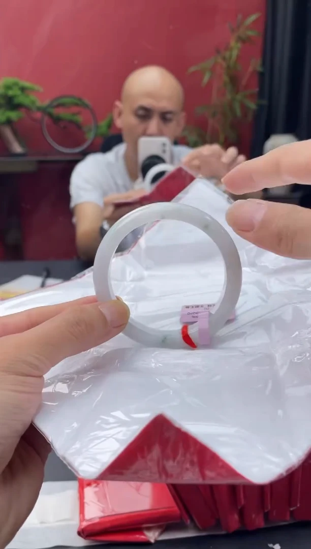 未镶嵌手镯翡翠11