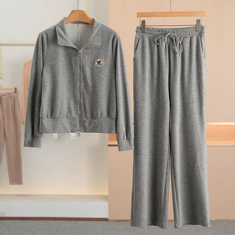 T 052休闲运动套装女春秋时尚减龄短款外套上衣阔腿裤两件套