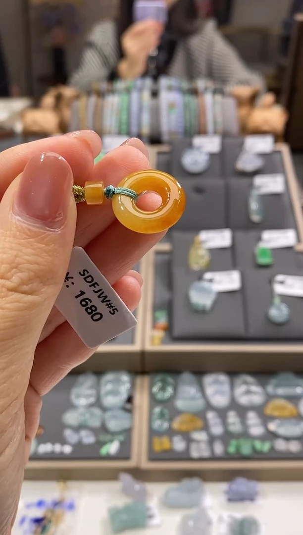 颈饰未镶嵌翡翠甜甜圈