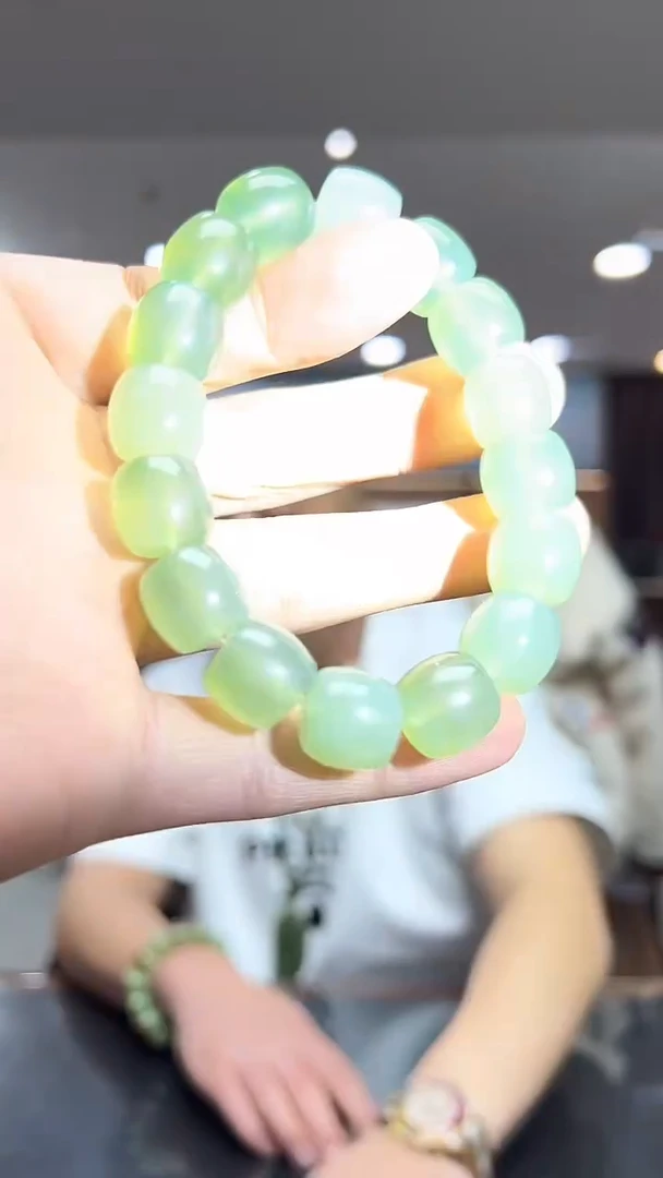 未镶嵌蛇纹石玉手串220 老型-多样性发货其中发一