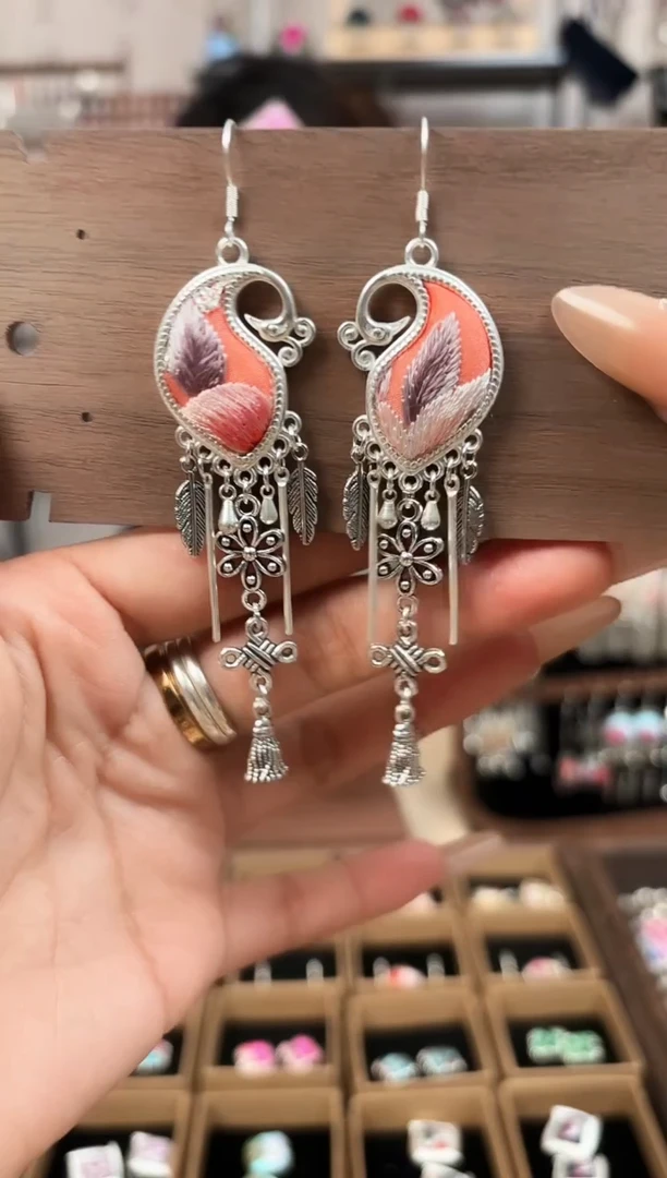 【闪购商品】织绣艺枝独秀手工饰品389