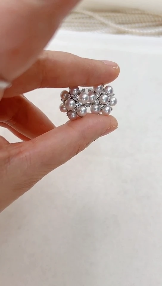 【闪购商品】淡水珍珠耳饰合金银色七珠