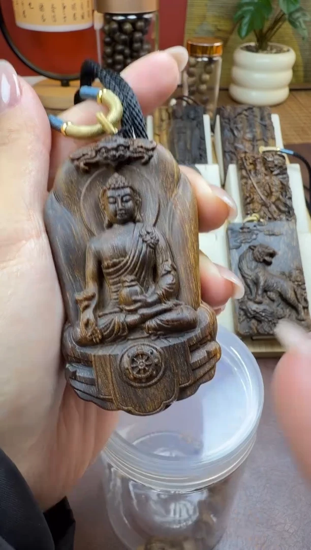 木木雕款芽庄  药师佛 7cm 送养香瓶