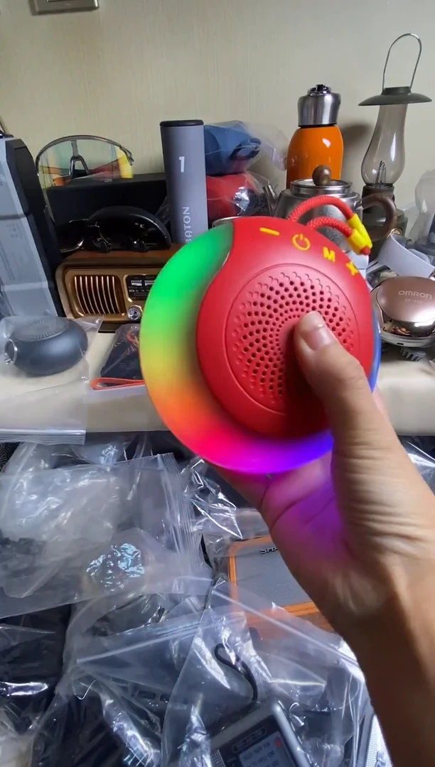 80圆形小音响带彩灯