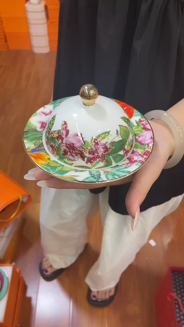 杯鸿辉家品牌瓷器，京东包邮！