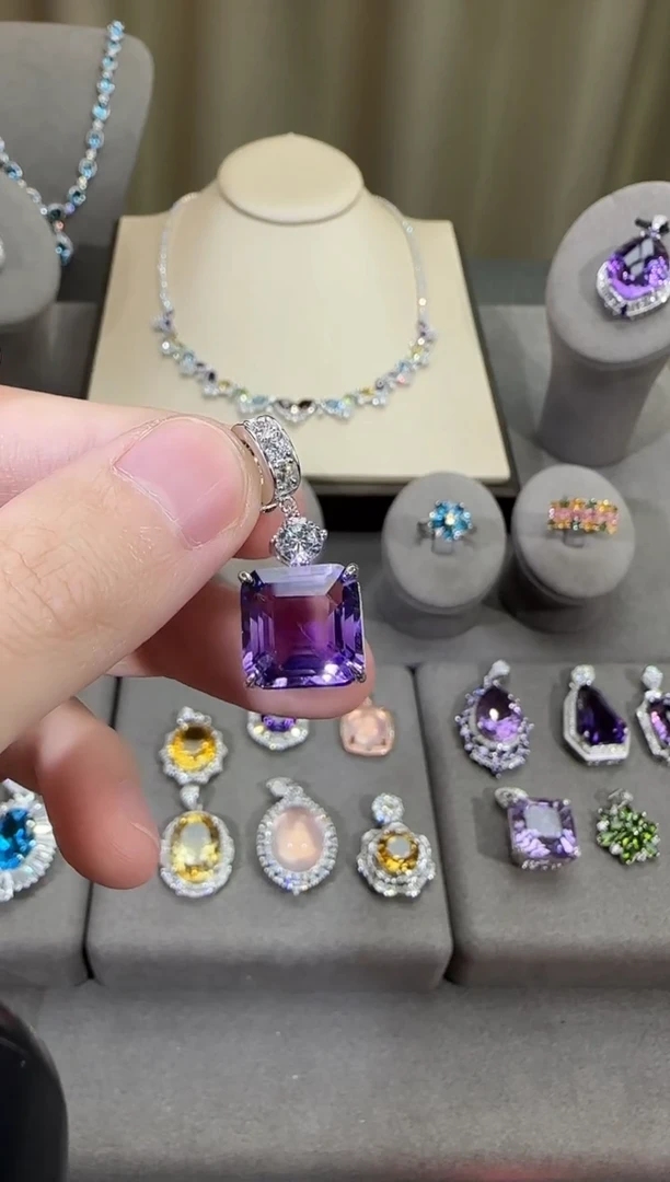 颈饰银S925镶嵌紫晶12mm吊坠设计款