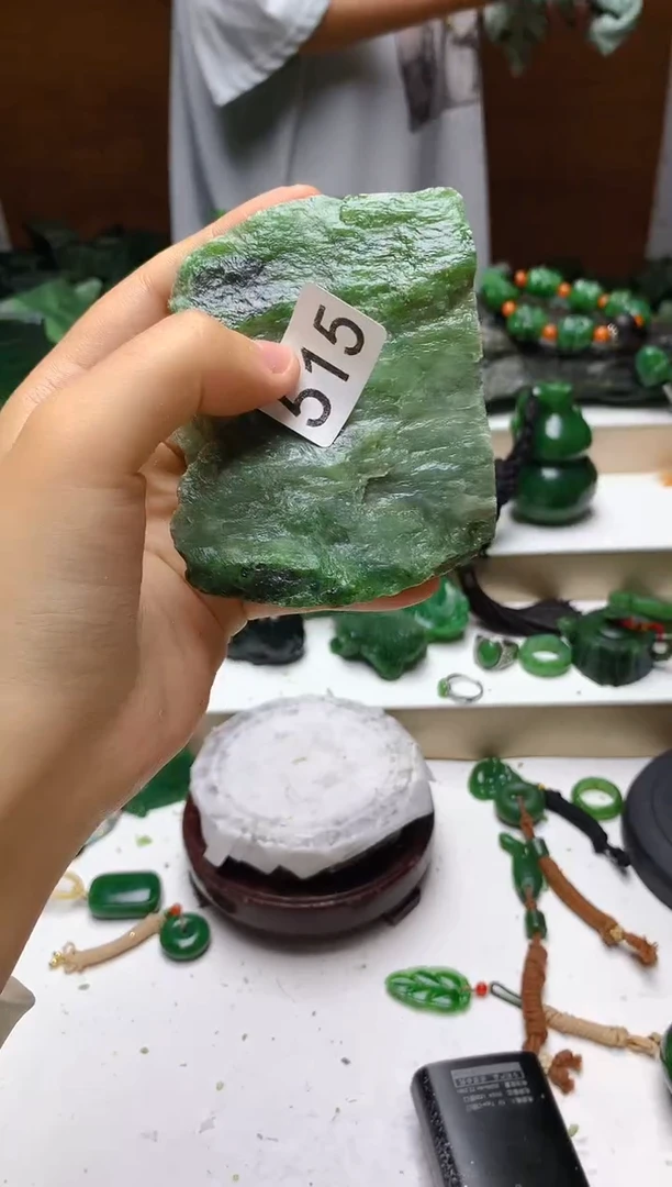 和田玉（碧玉）未镶嵌珠宝半成品0