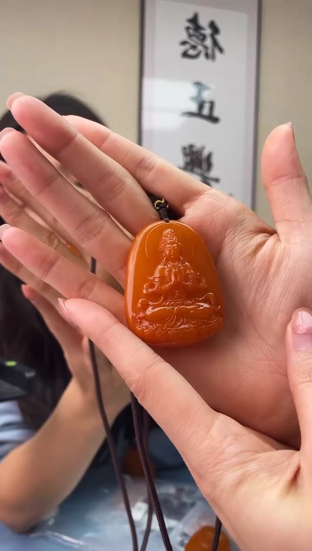 琥珀未镶嵌珠宝奇石T020微瑕假一罚十，多样性发一件
