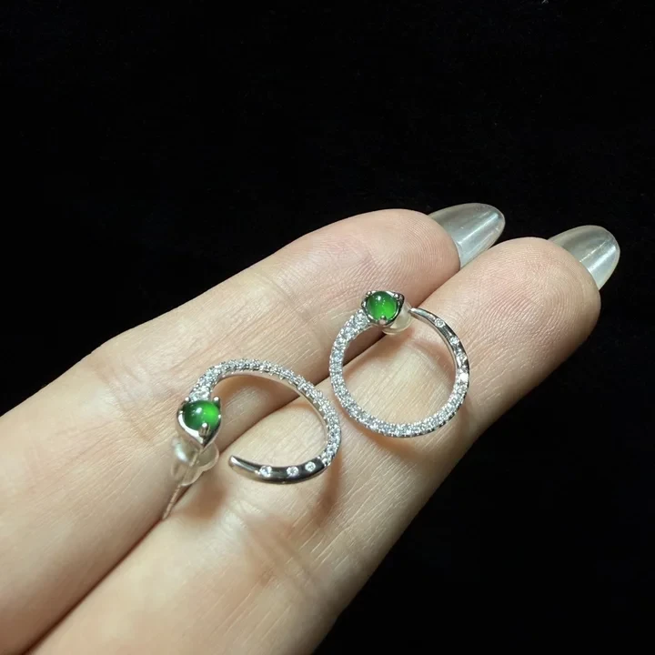 翡翠耳钉 翡翠耳钉