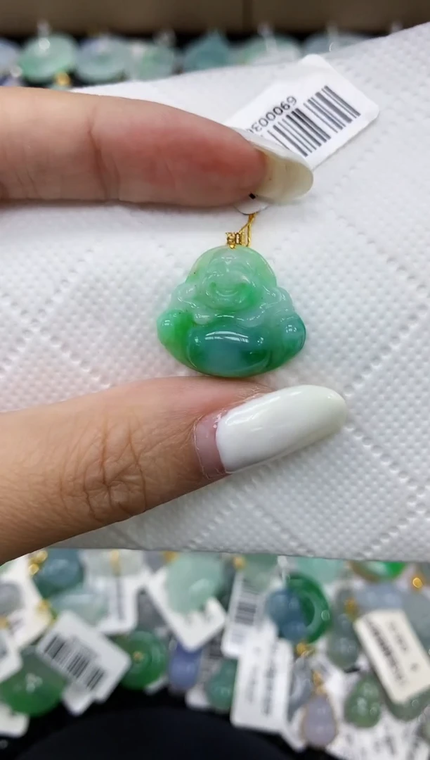 颈饰18K金镶嵌翡翠11111111111