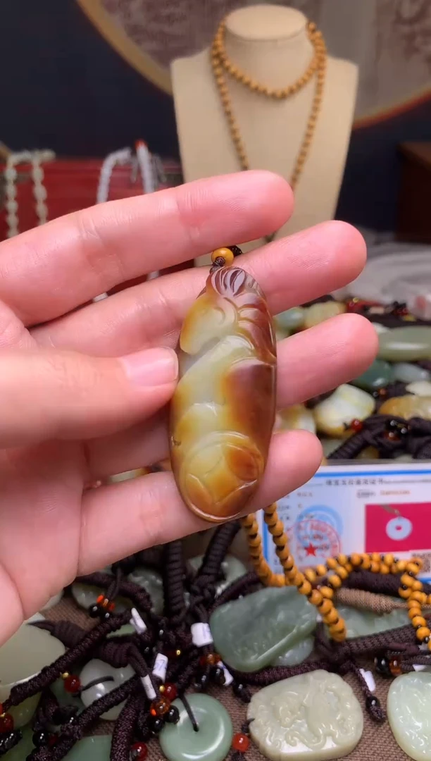 颈饰未镶嵌和田玉新疆料青海料清水和田玉吊坠