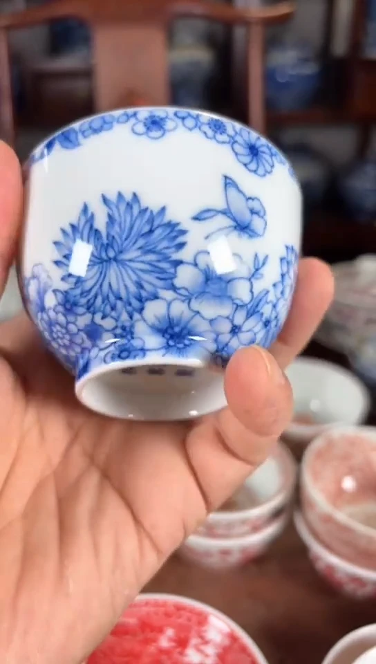 柴窑青花蝶恋花杯杯