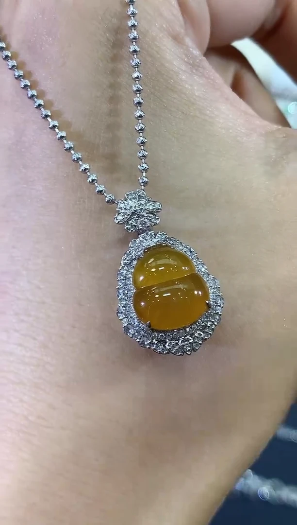 吊坠(不含链)18K金镶嵌翡翠B179