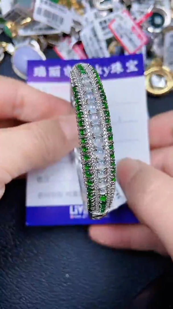 颈饰银S925镶嵌翡翠2000