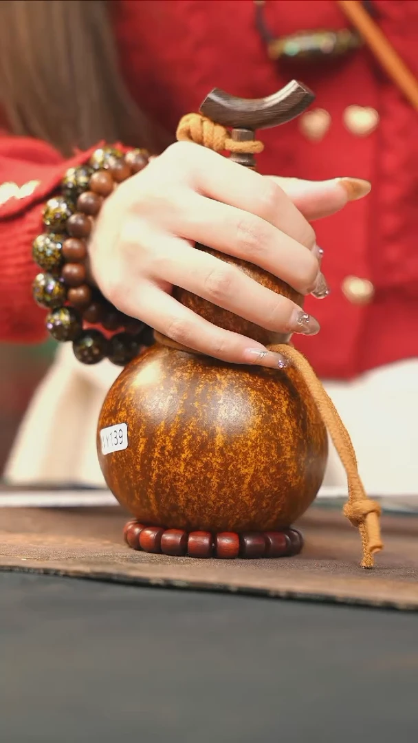 【闪购商品】WY139老咖色小容量酒葫芦随缘发