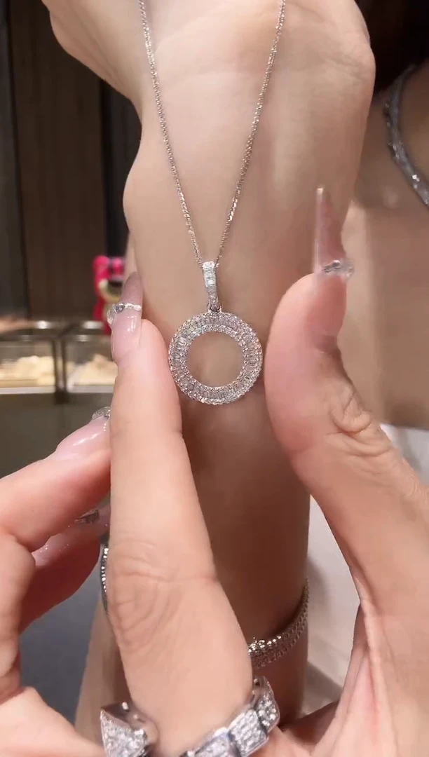 铂Pt950镶嵌吊坠（不含链）钻石1克拉甜甜圈