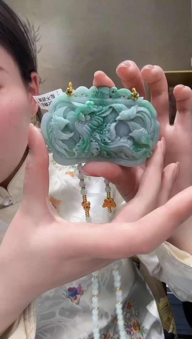 【闪购商品】翡翠颈饰未镶嵌吊坠