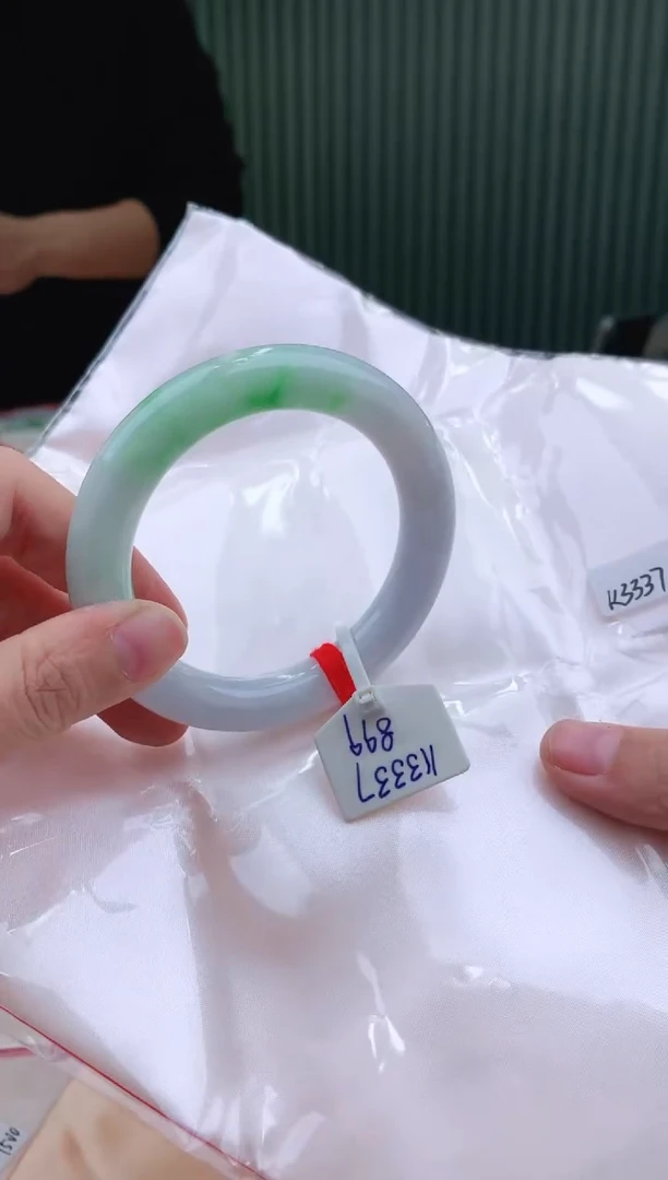 未镶嵌手镯翡翠55+