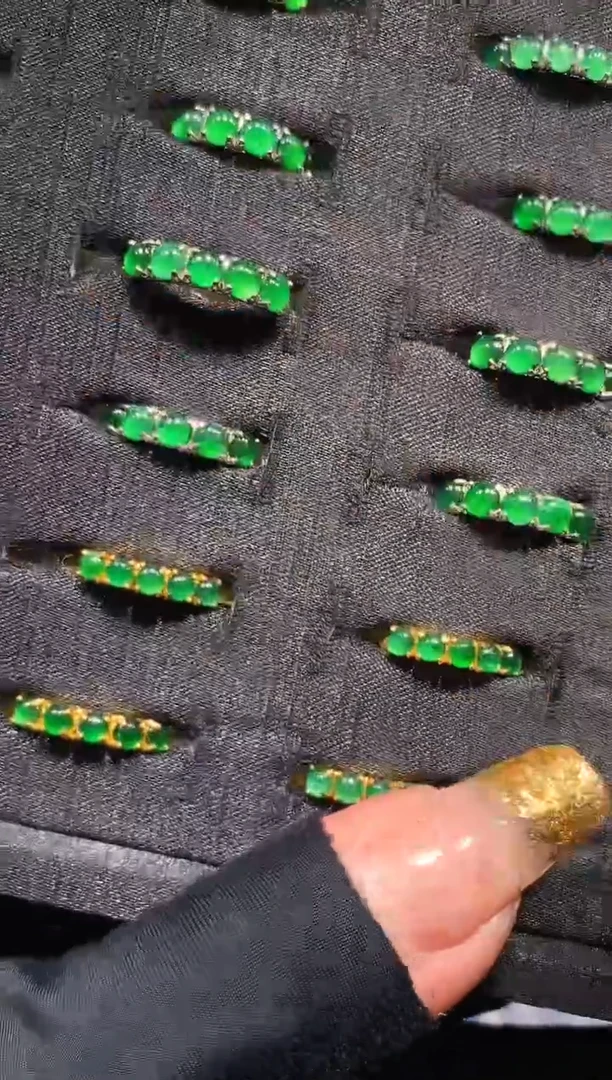 【闪购商品】定制翡翠未镶嵌7定制翡翠-多样性发货（发其一）