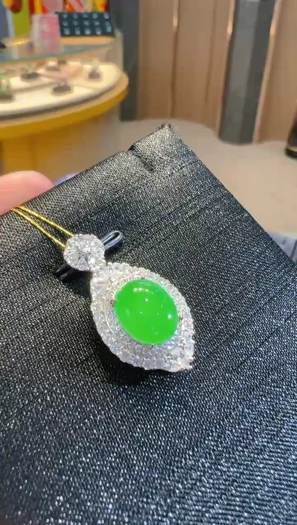 【闪购商品】翡翠吊坠(不含链)银S925镶嵌多样性发货一件