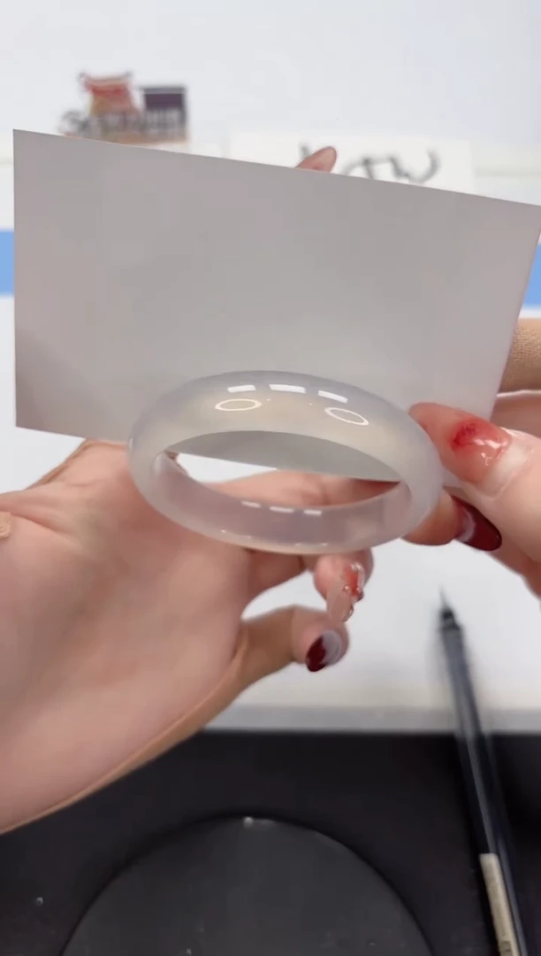 【闪购商品】石英质玉手镯未镶嵌A500-52.3