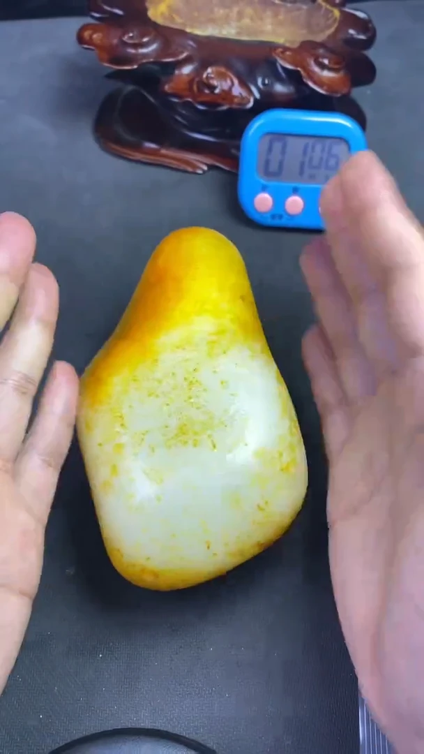 未镶嵌和田玉摆件博**翠和田玉