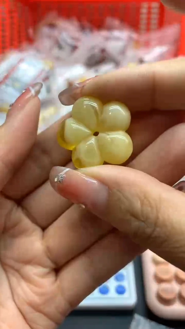 未镶嵌琥珀珠宝奇石2221