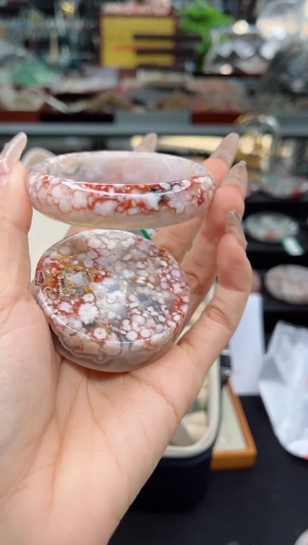 【闪购商品】石英质玉手镯未镶嵌55圈口（赠品镯心）39310146