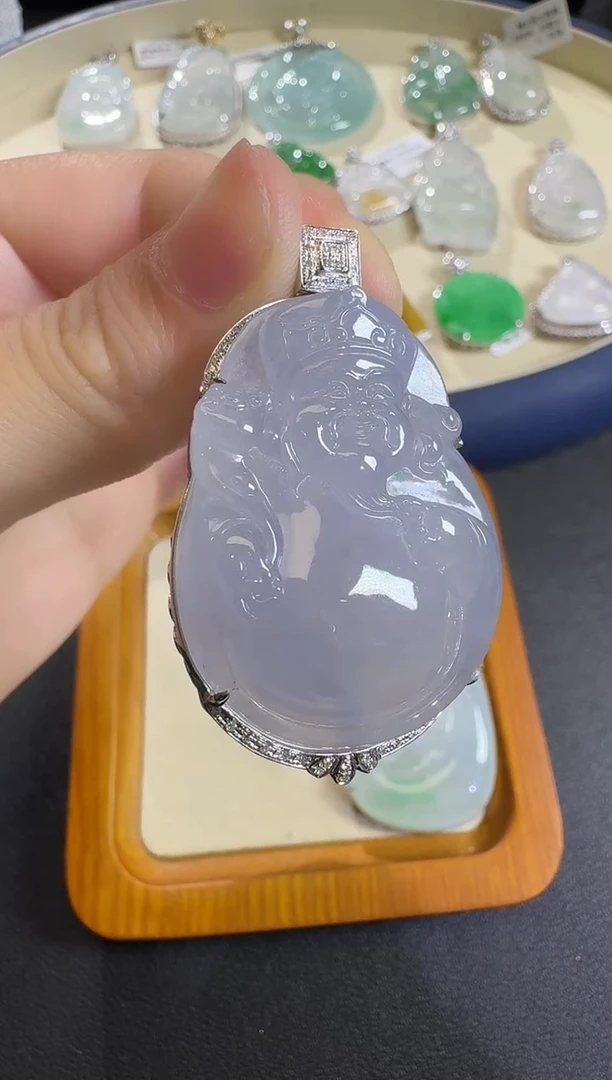 翡翠18K金镶嵌吊坠(不含链)【母亲节福利】钻石镶嵌