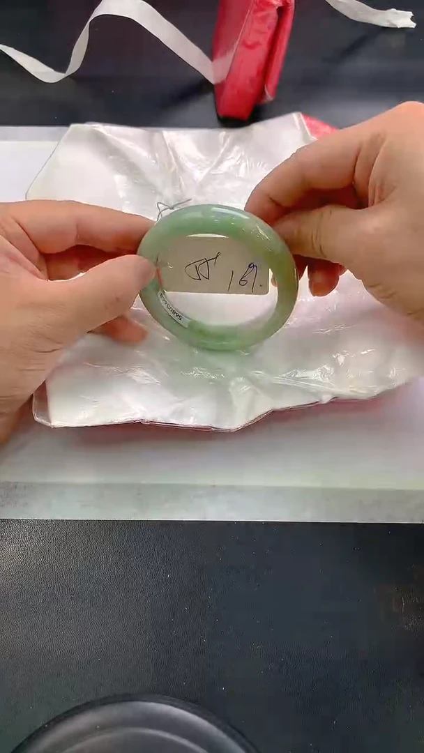 未镶嵌手镯翡翠169