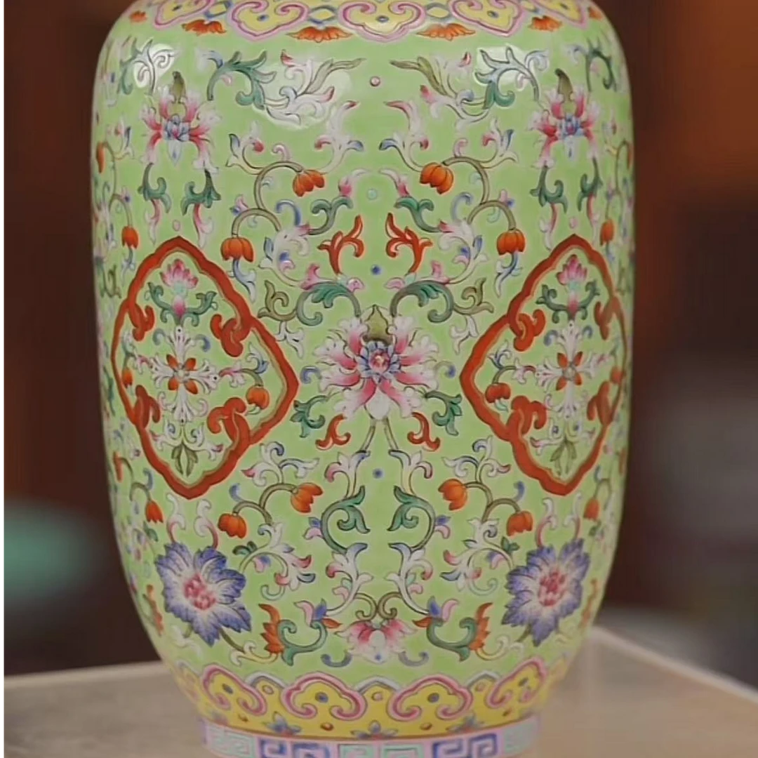 小迪国呈拍卖古董瓷器