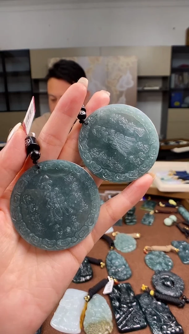 颈饰未镶嵌翡翠多样性发其一