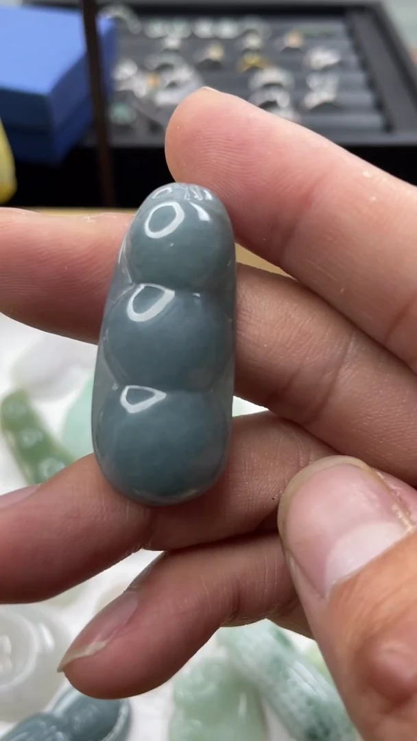 吊坠(不含链)未镶嵌翡翠天然翡翠