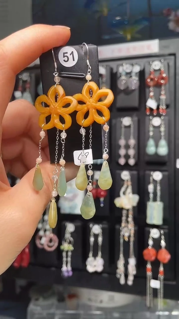 未镶嵌岫玉耳钉?****?紫气东来☀顺