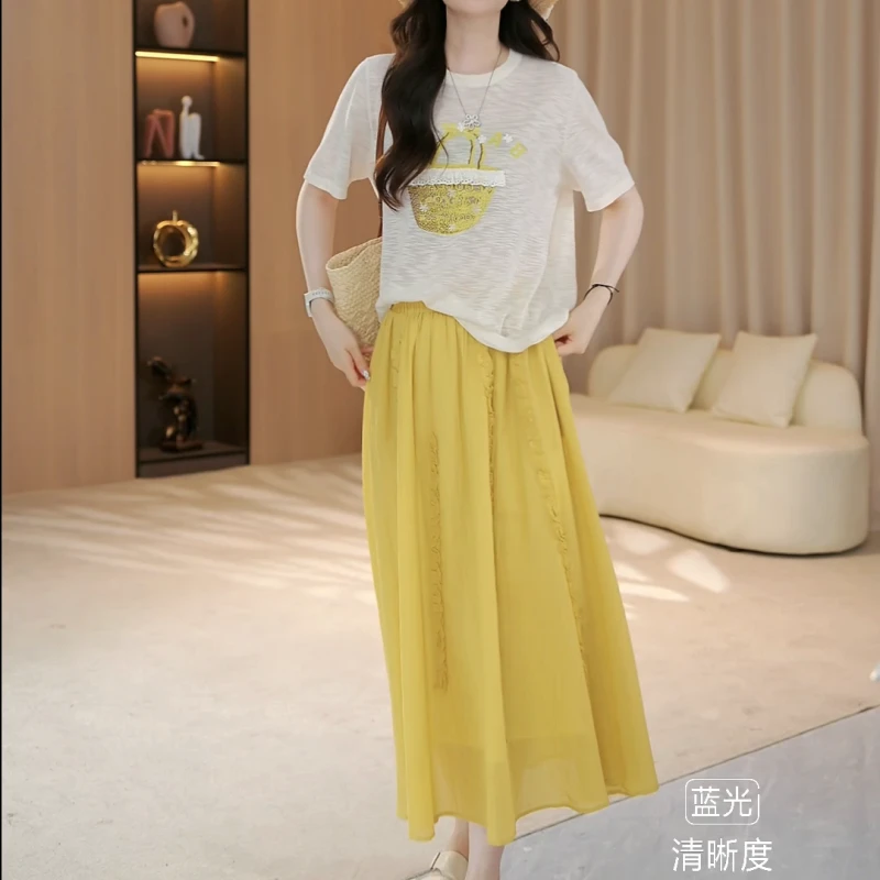 【小花篮】夏季圆领显瘦休闲时尚T恤+百搭设计感半身裙LK2504621