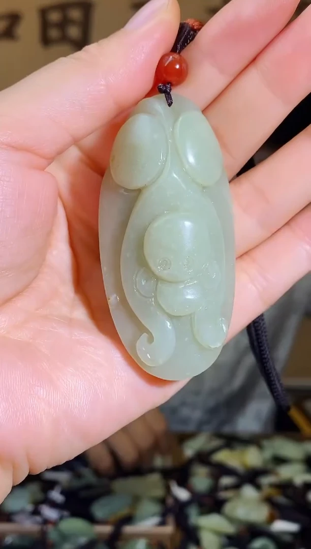 颈饰未镶嵌和田玉1