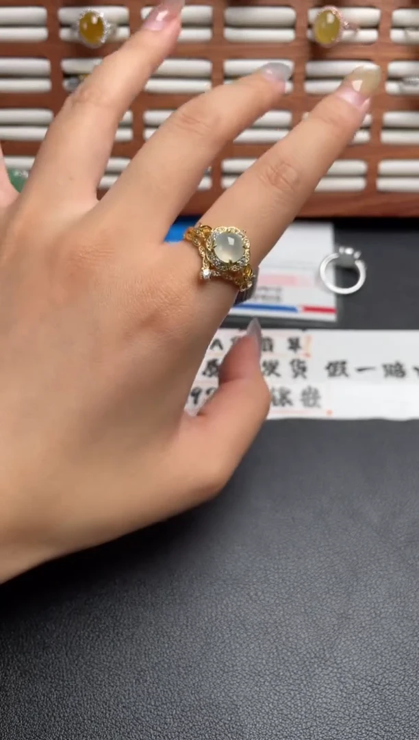 翡翠戒指银S925镶嵌一物一证一礼盒