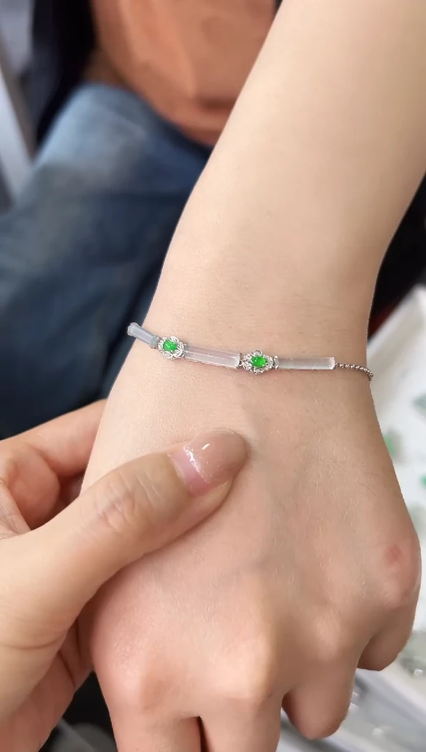 18K金镶嵌手链翡翠KYAM110201