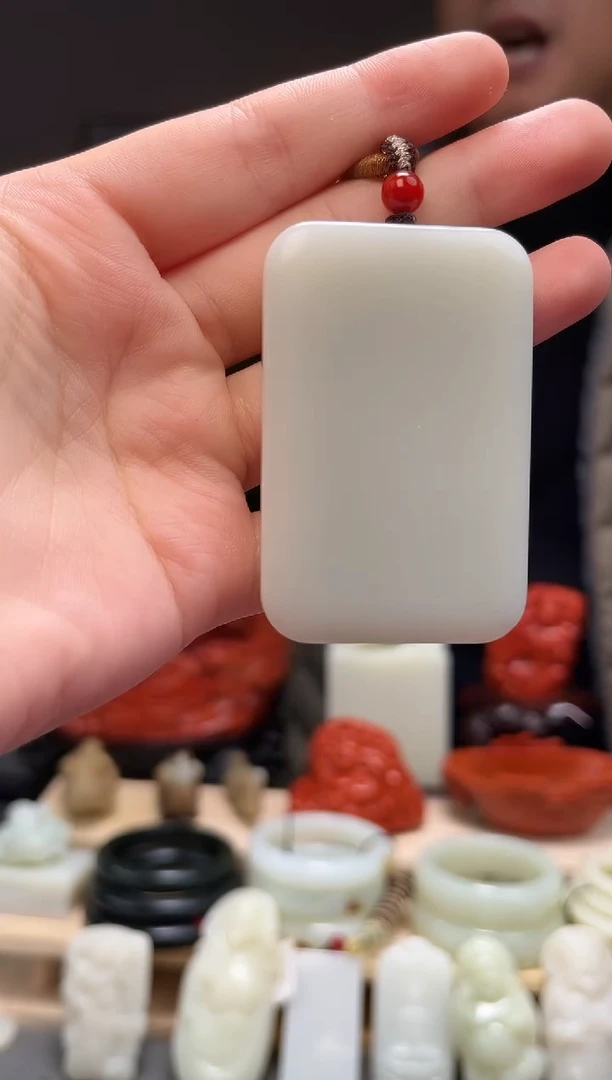 颈饰未镶嵌和田玉磊吊坠46