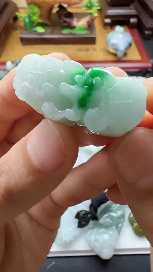 吊坠(不含链)未镶嵌翡翠1
