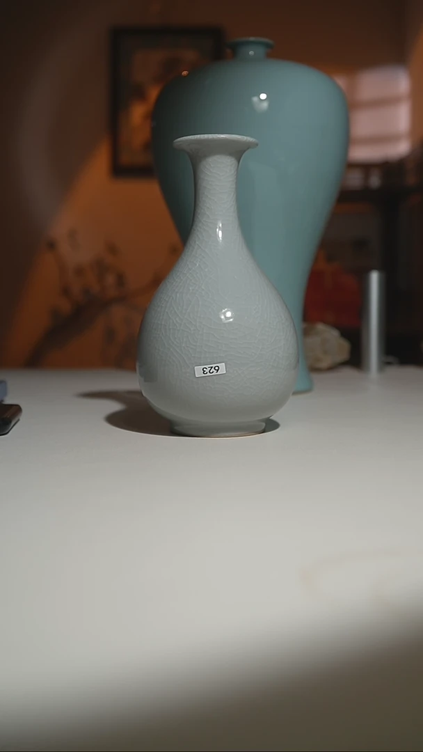 【闪购商品】其他微瑕月白釉玉壶春瓶623号